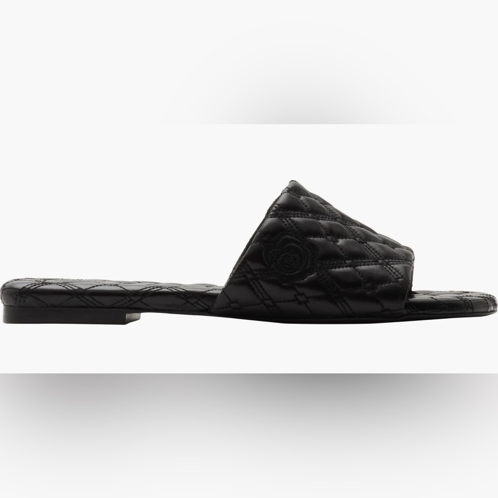 Burberry Quilted Slide Sandal. Ladies 8.5